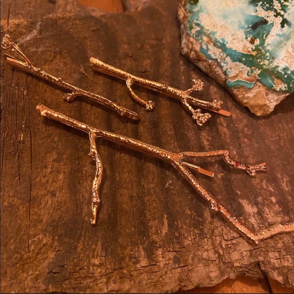 Anthro Lil’ Twig Hair Pins in Gold - Picture 2 of 5